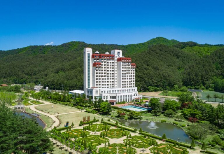 평창 진부면 호텔 켄싱턴호텔 평창 실내수영장 키즈월드 정원 시설 정리